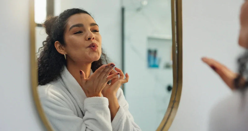 extura de piel luminosa representando regeneración cutánea – Lumisse Skin Science